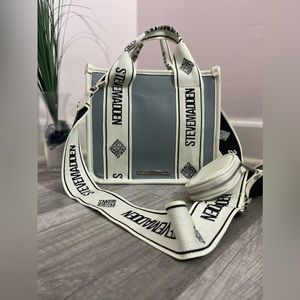 Steve Madden tote bag